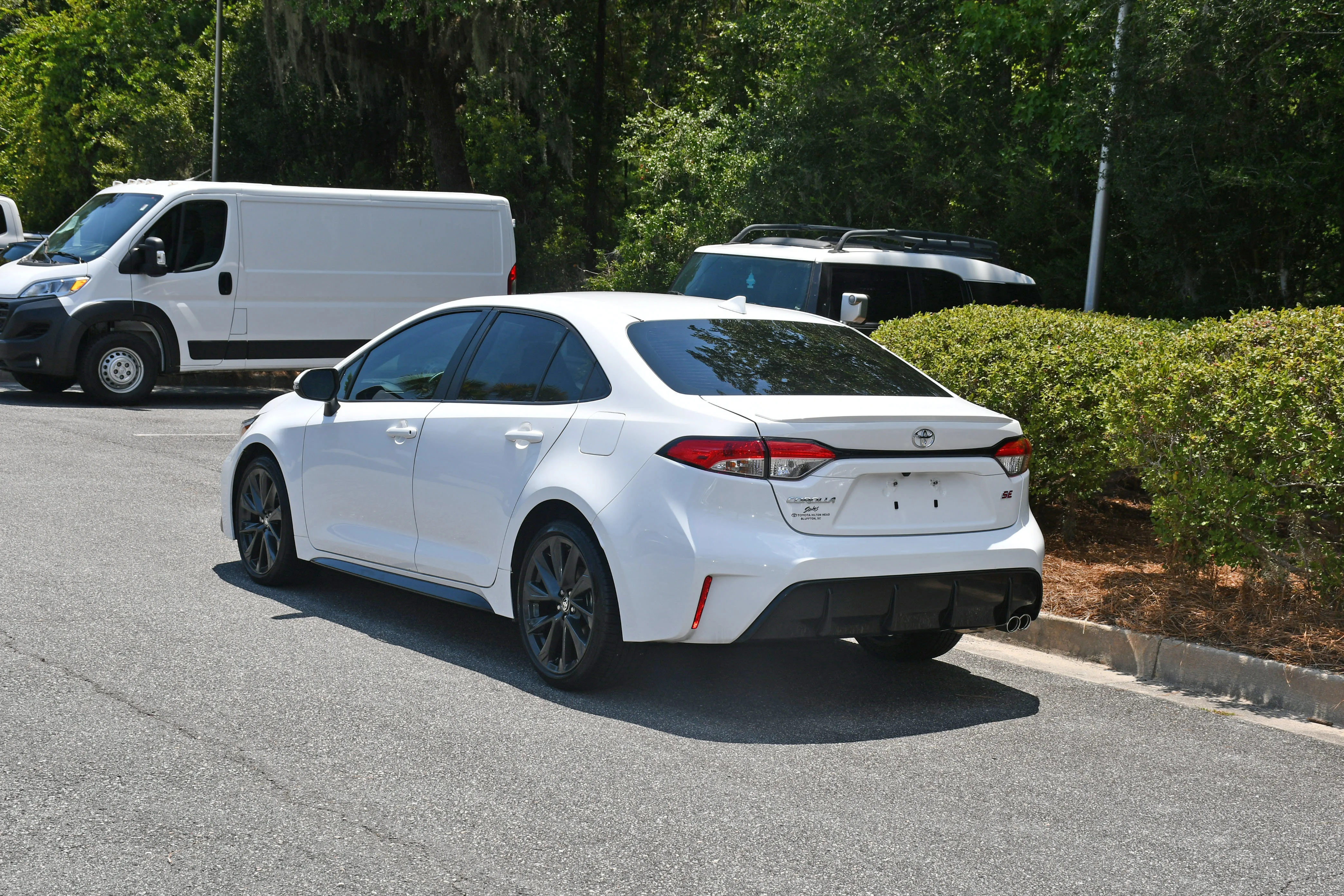 Used 2023 White Toyota SE image 3