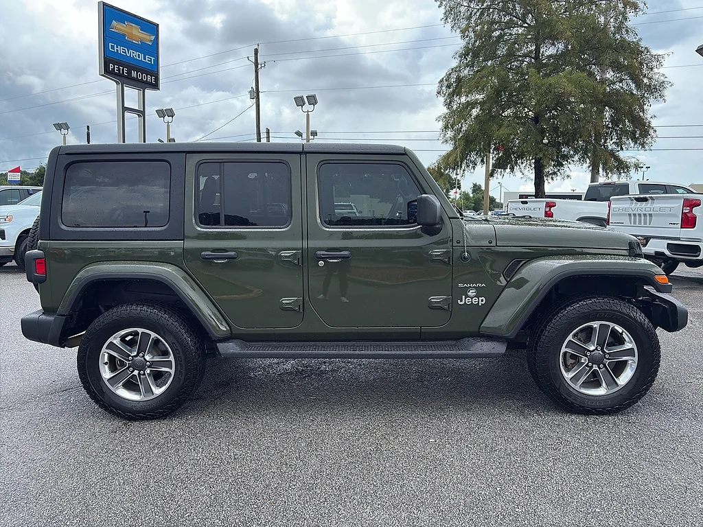 Used 2020 GREEN Jeep  image 4