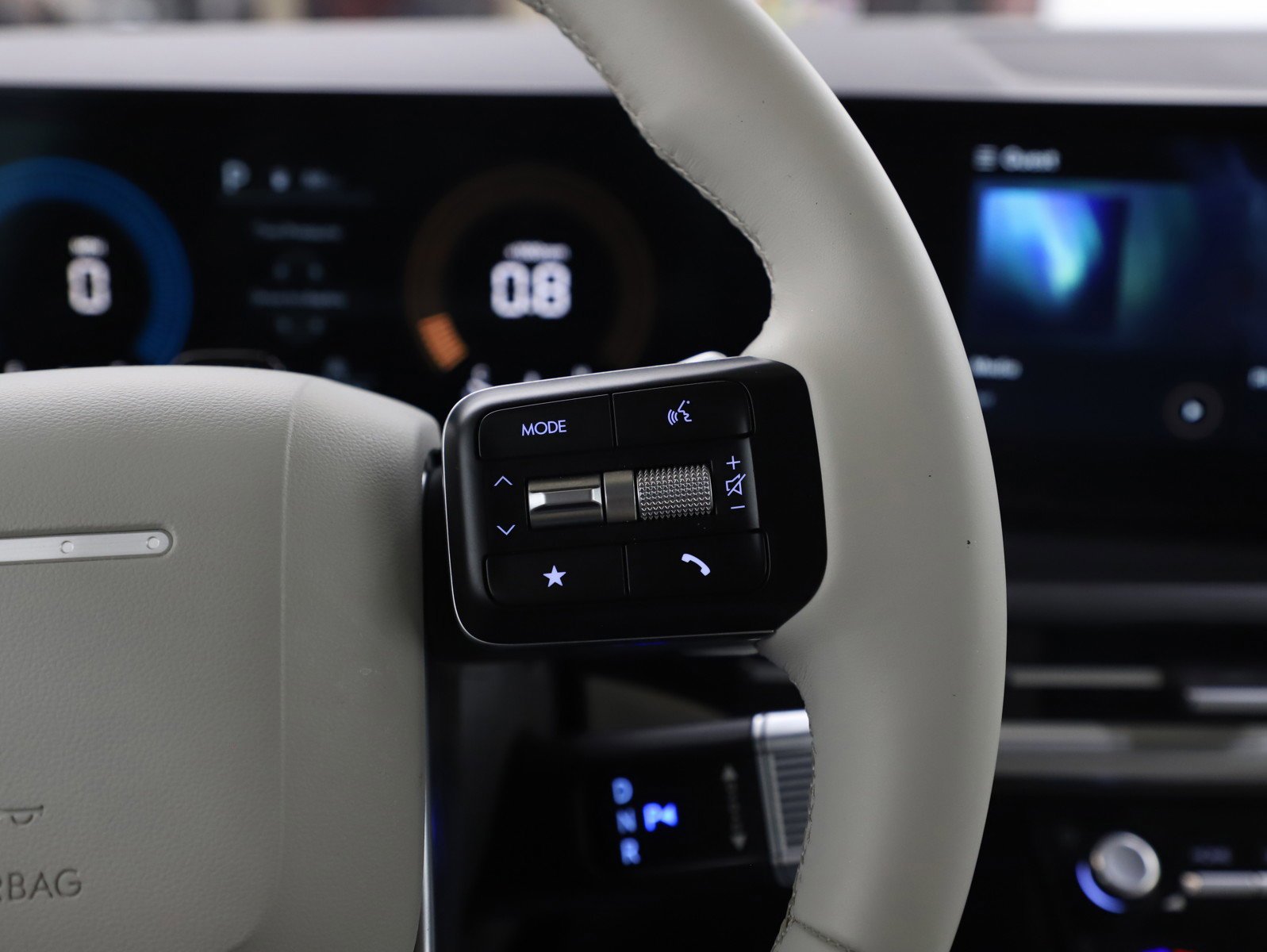 2025 Hyundai Santa Fe SEL - Photo 31