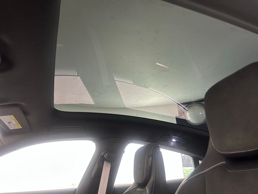 2025 Porsche Taycan S - Photo 28