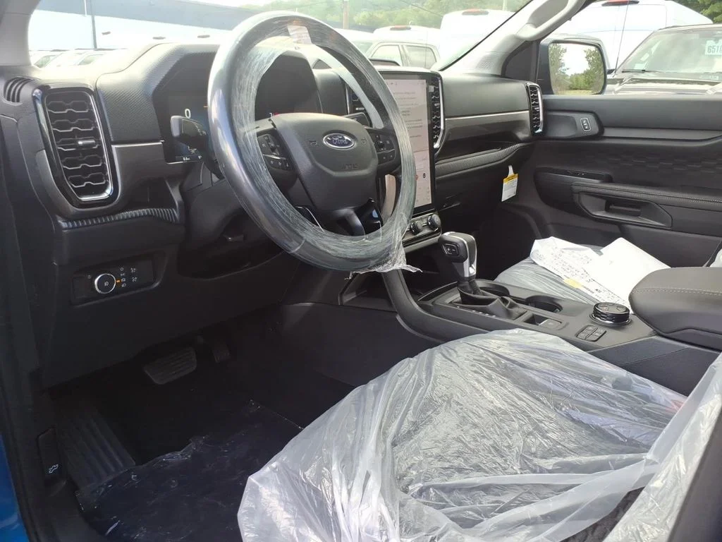 New 2026 Velocity Blue Metallic Ford XLT image 11