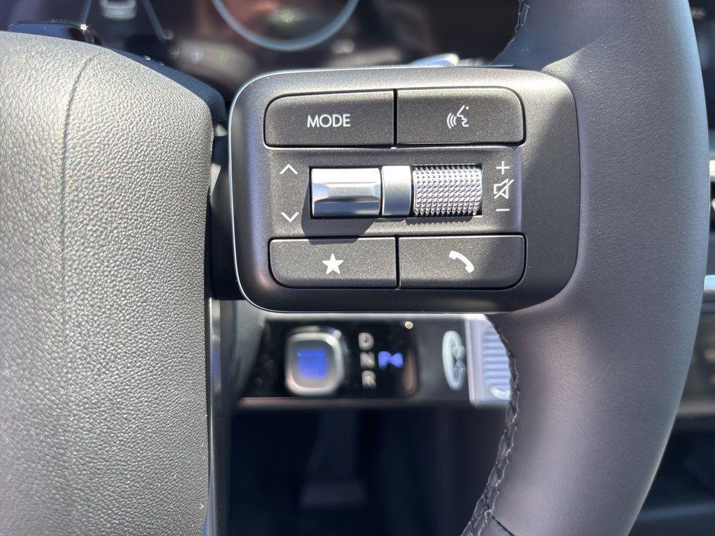 New 2026 Abyss Black Hyundai SEL 7P image 22