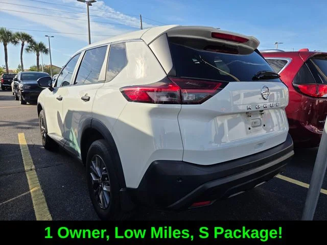 Used 2021 White Nissan S image 4