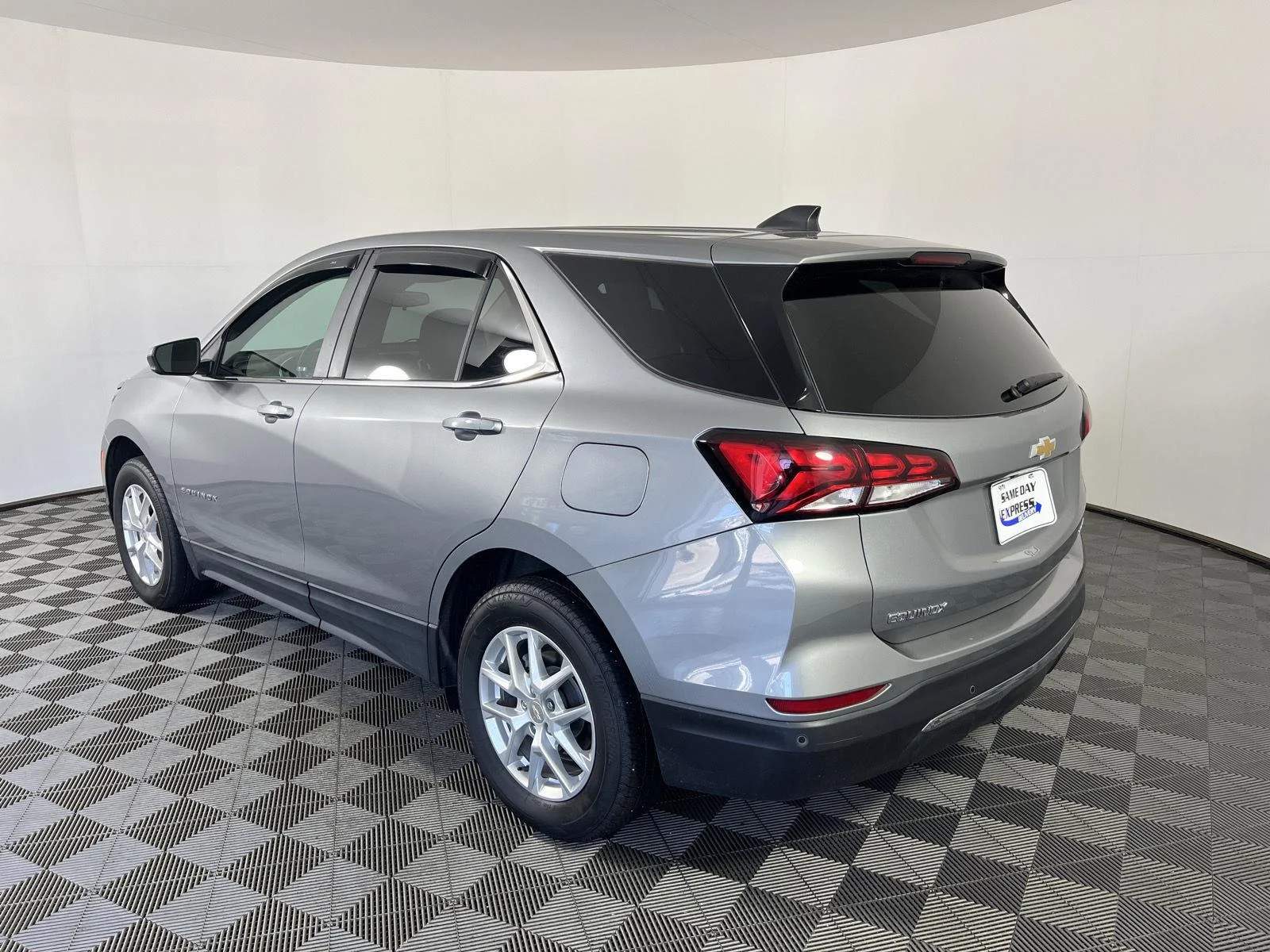 Used 2024 Sterling Gray Metallic Chevrolet LT image 24