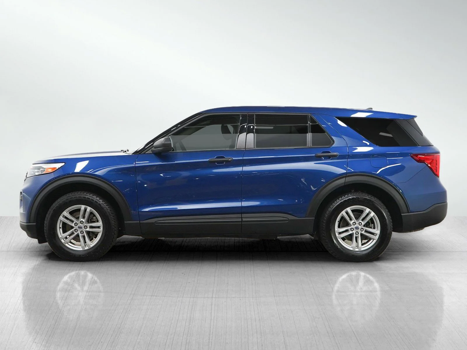 Used 2023 Ford Explorer Base with VIN 1FMSK8BH5PGA34811 for sale in Wayzata, Minnesota