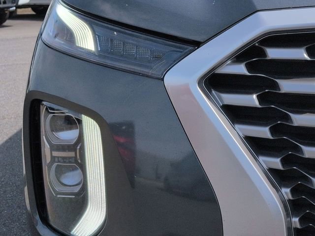 Used 2022 Gray Hyundai SEL image 9