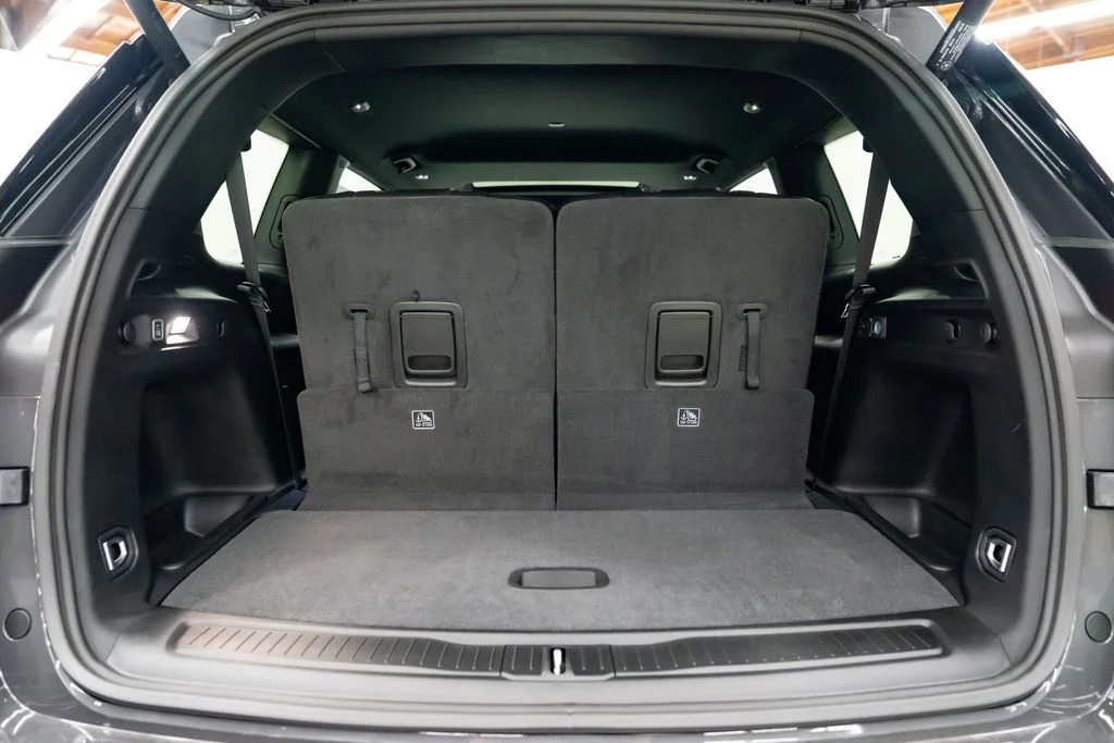 New 2026 Baltic Gray Metallic Clear-Coat Exterior Paint Jeep Altitude image 8