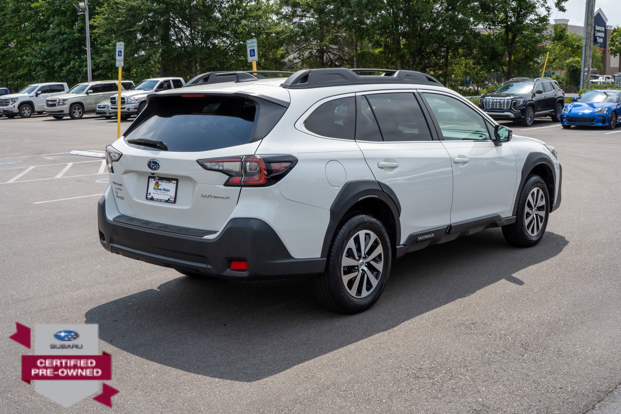 Used 2025 Crystal White Pearl Subaru Premium image 3