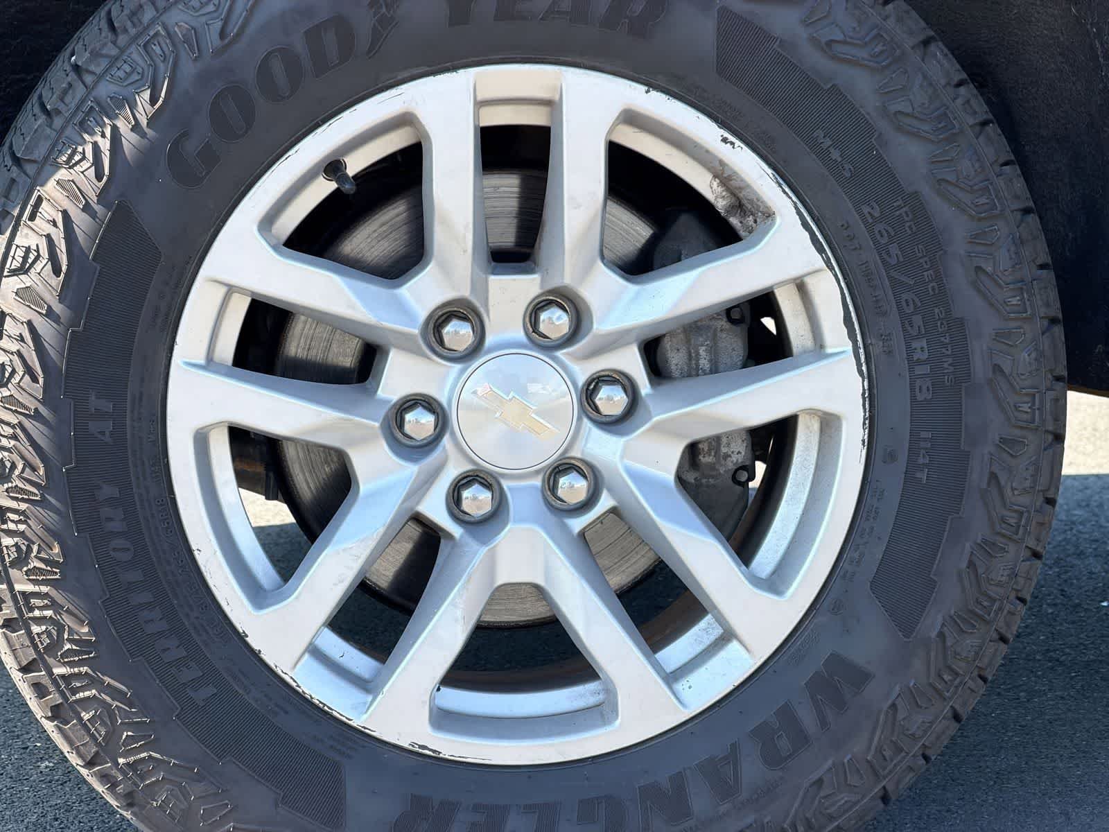 Used 2022 Shadow Gray Metallic Chevrolet LT image 14