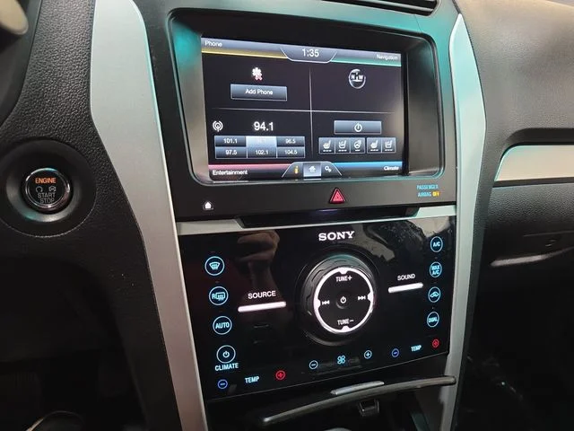 Used 2015 Ingot Silver Ford Sport image 19