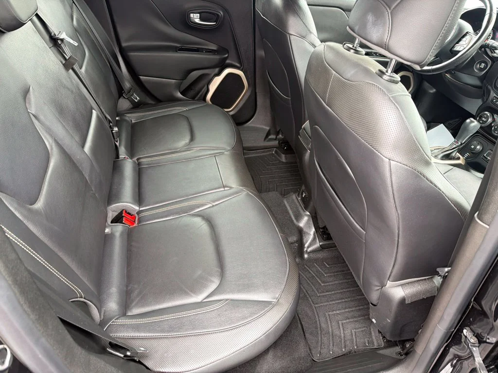Used 2015 Black Jeep Limited image 40