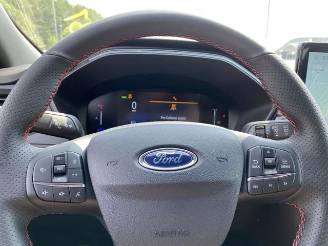 2025 Ford Escape Hybrid ST-Line - Photo 17