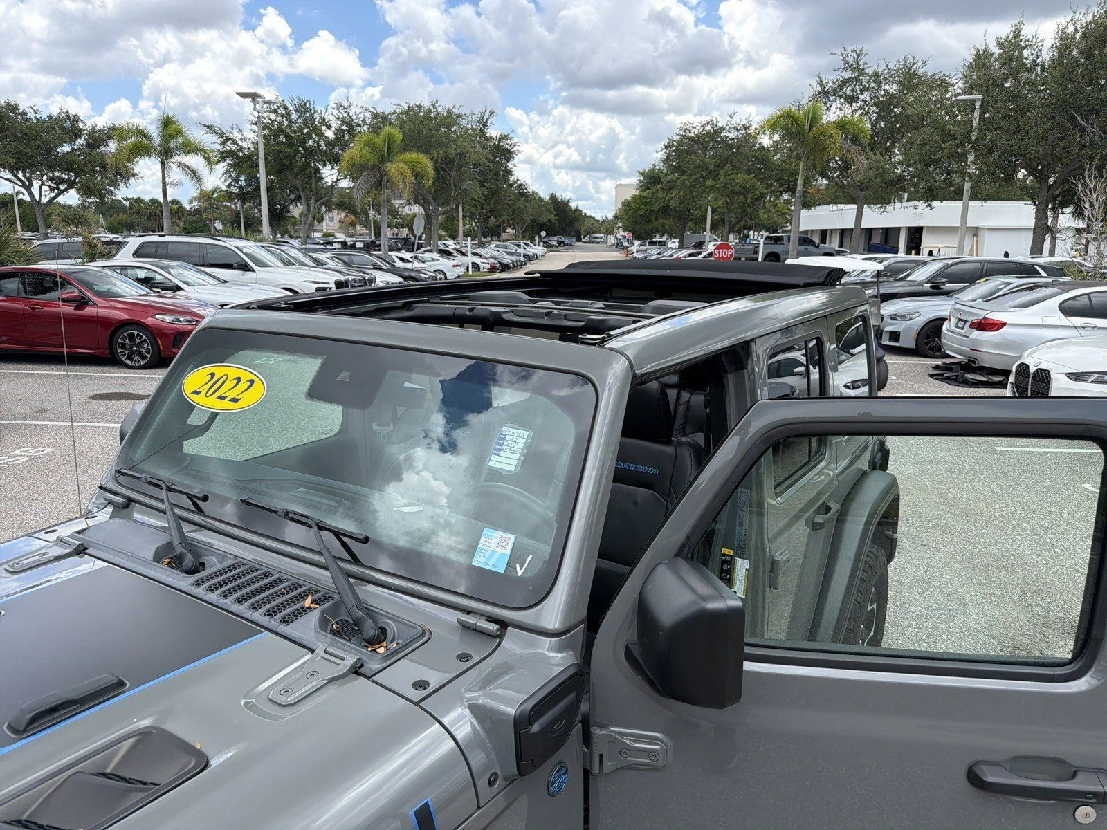 Used 2022 Gray Jeep Unlimited Rubicon 4xe image 40