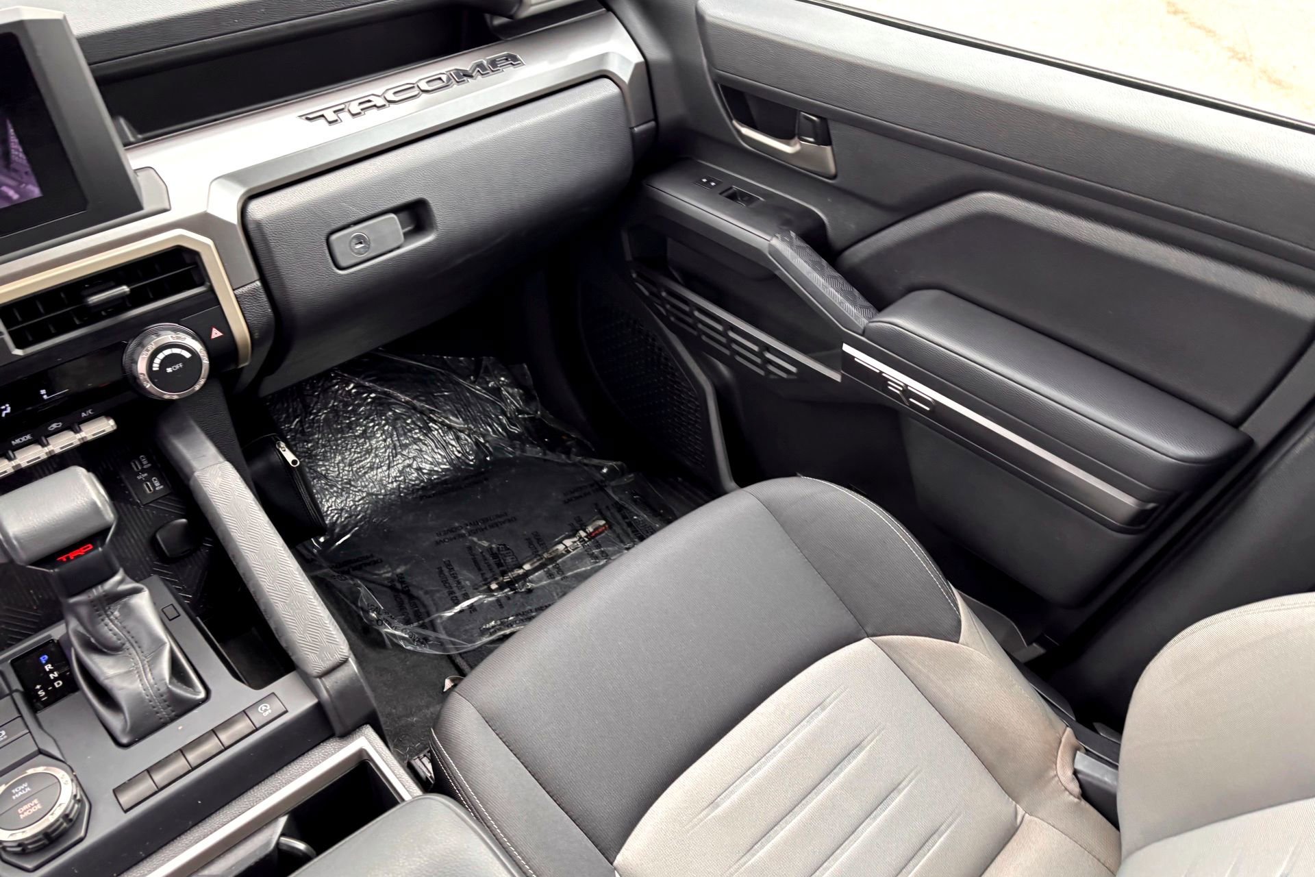 2024 Toyota Tacoma TRD Sport - Photo 28