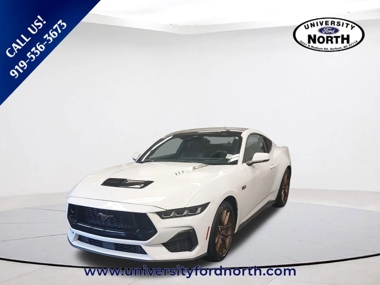 Used 2024 Oxford White Ford GT Premium image 7
