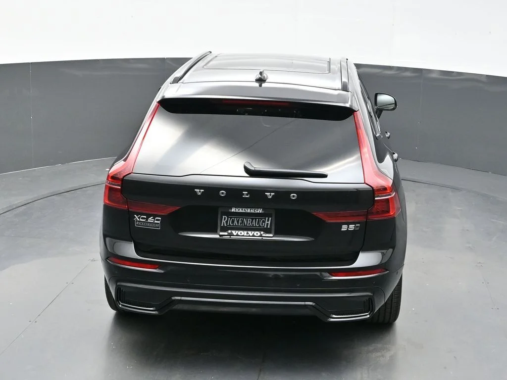 2026 Volvo XC60 Plus - Photo 21