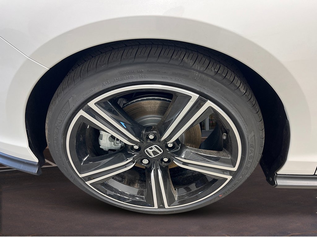 New 2026 Platinum White Pearl Honda Sport image 11
