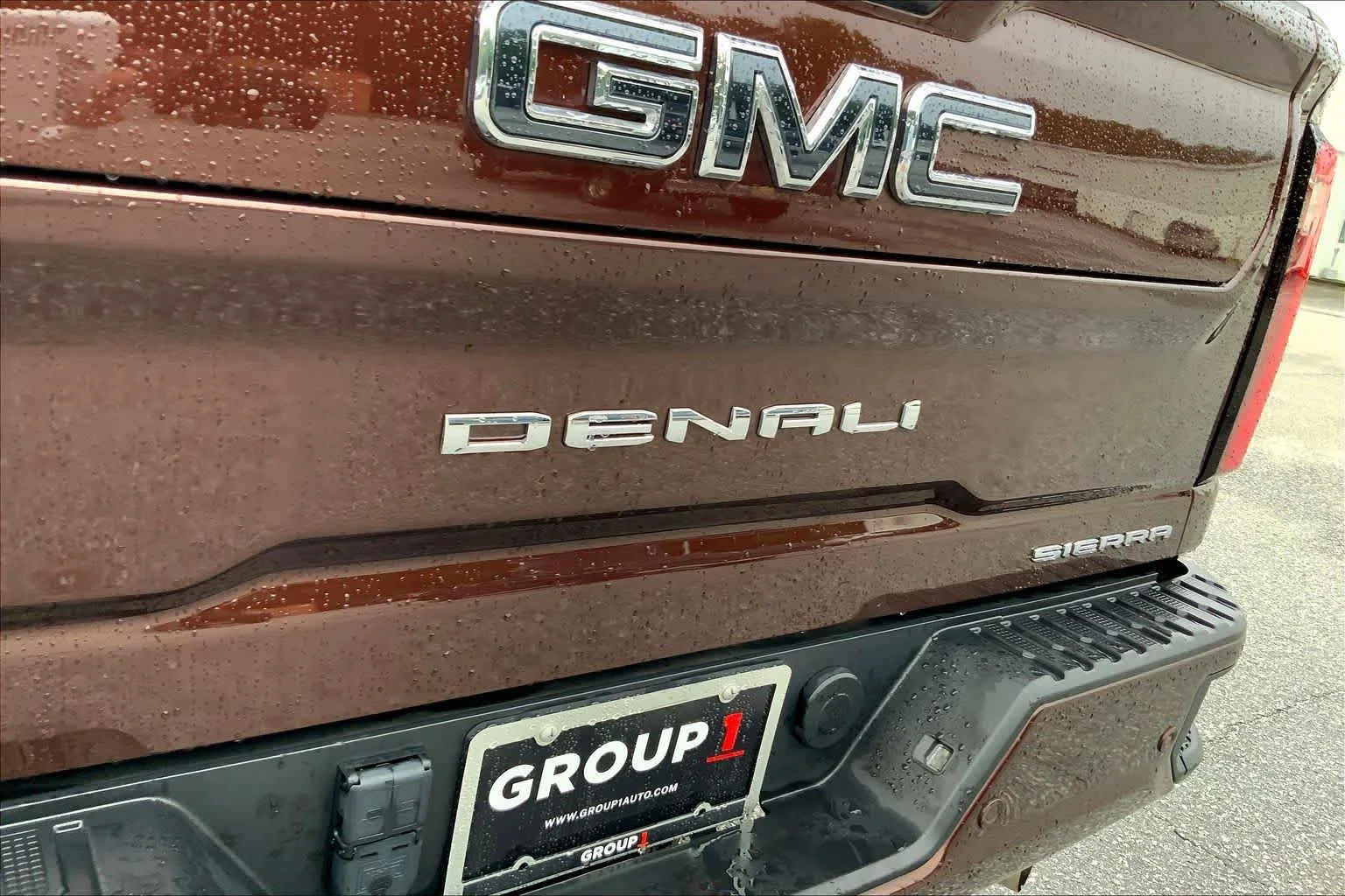 Used 2024 Redwood Metallic GMC Denali Ultimate image 30