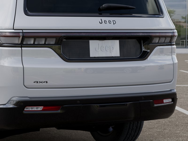 New 2026 Bright White Clear-Coat Exterior Paint Jeep  image 41
