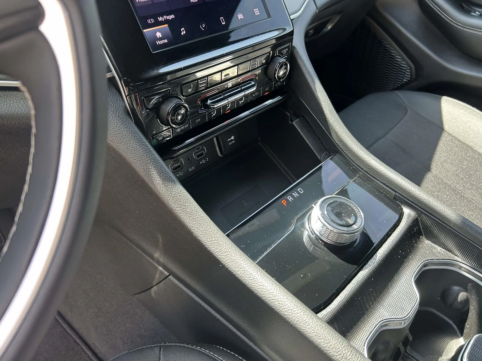 Used 2025 Gray Jeep Laredo 4x4 image 15