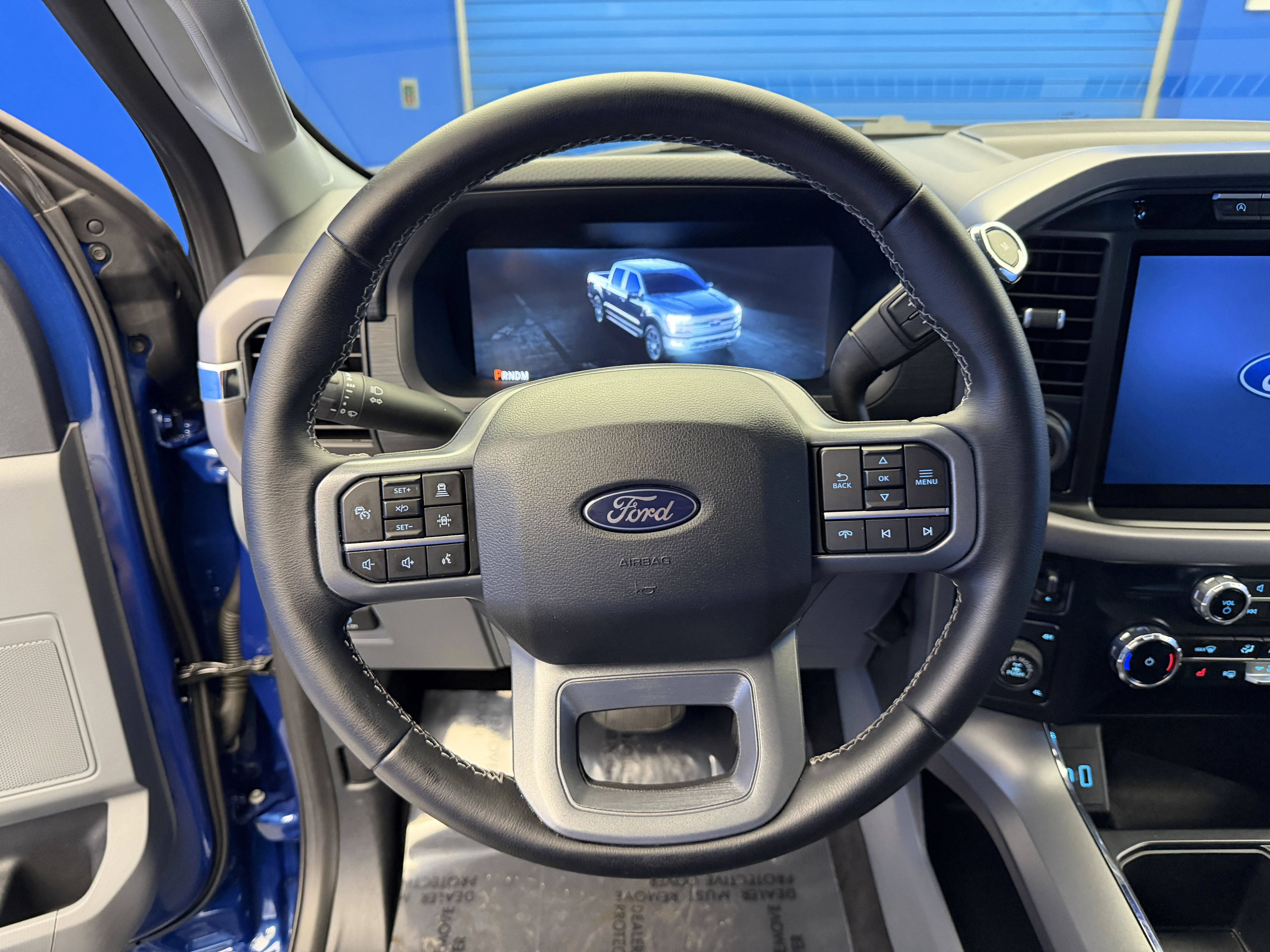 Used 2024 Atlas Blue Metallic Ford XLT image 15