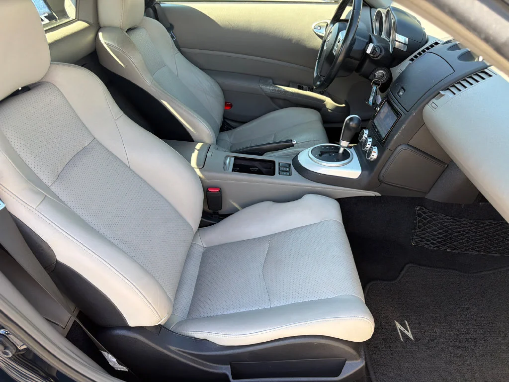 Used 2007 Blue Nissan Touring image 13