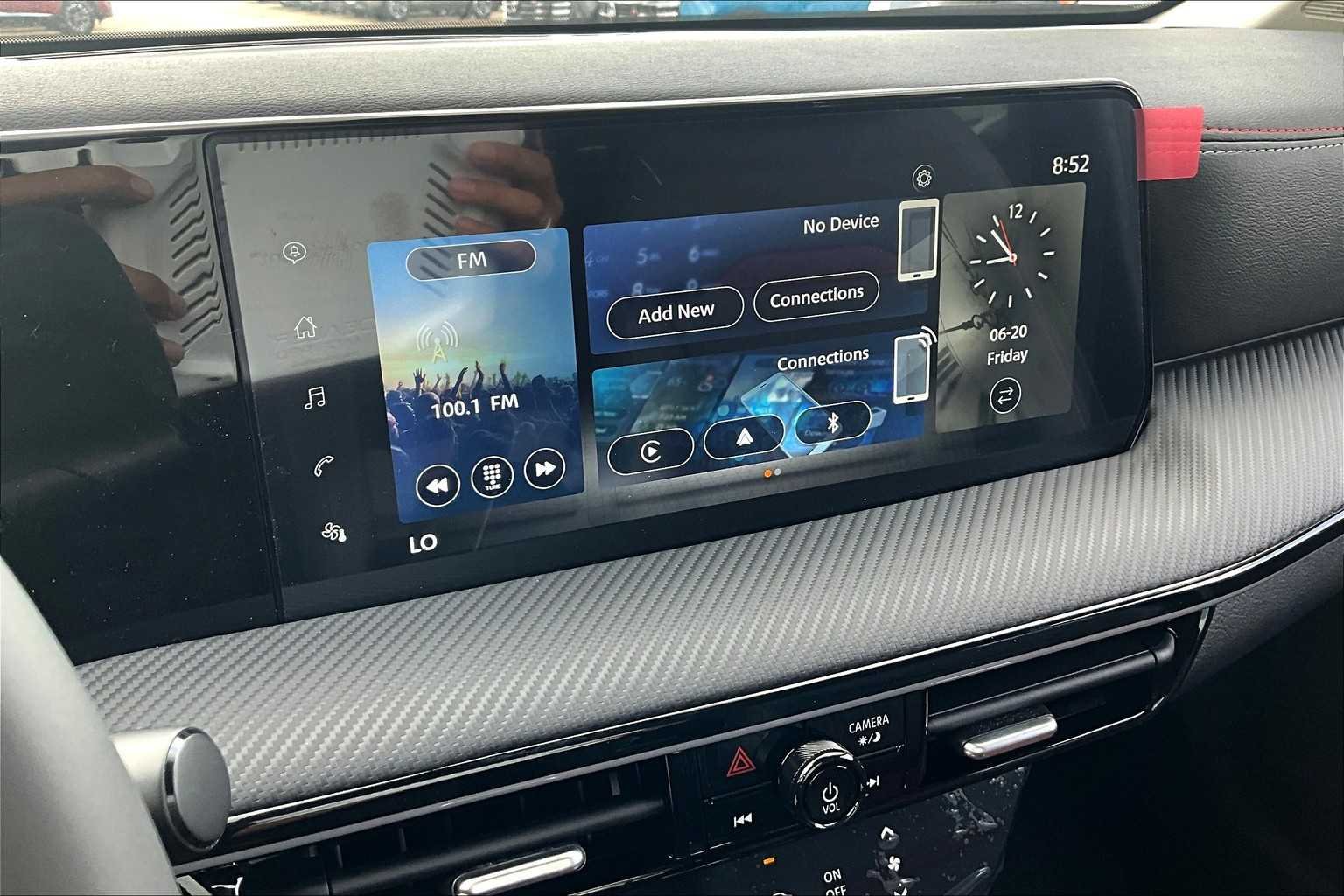 2025 Nissan Kicks SR - Photo 13