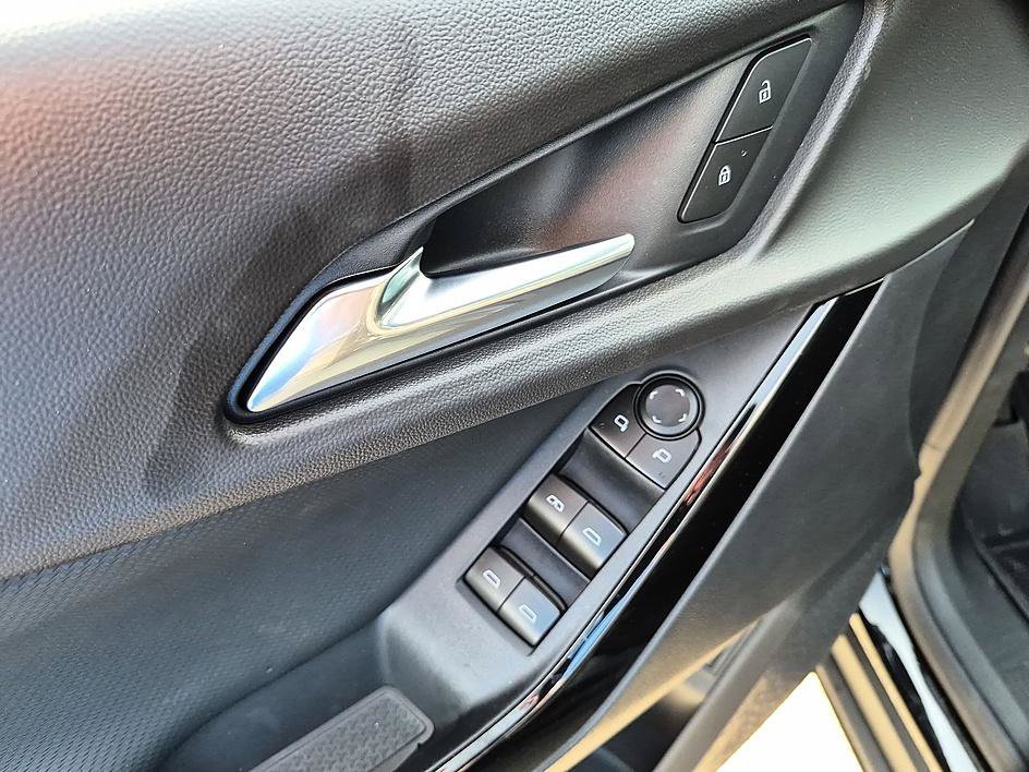 New 2026 Mosaic Black Metallic Chevrolet LT image 13