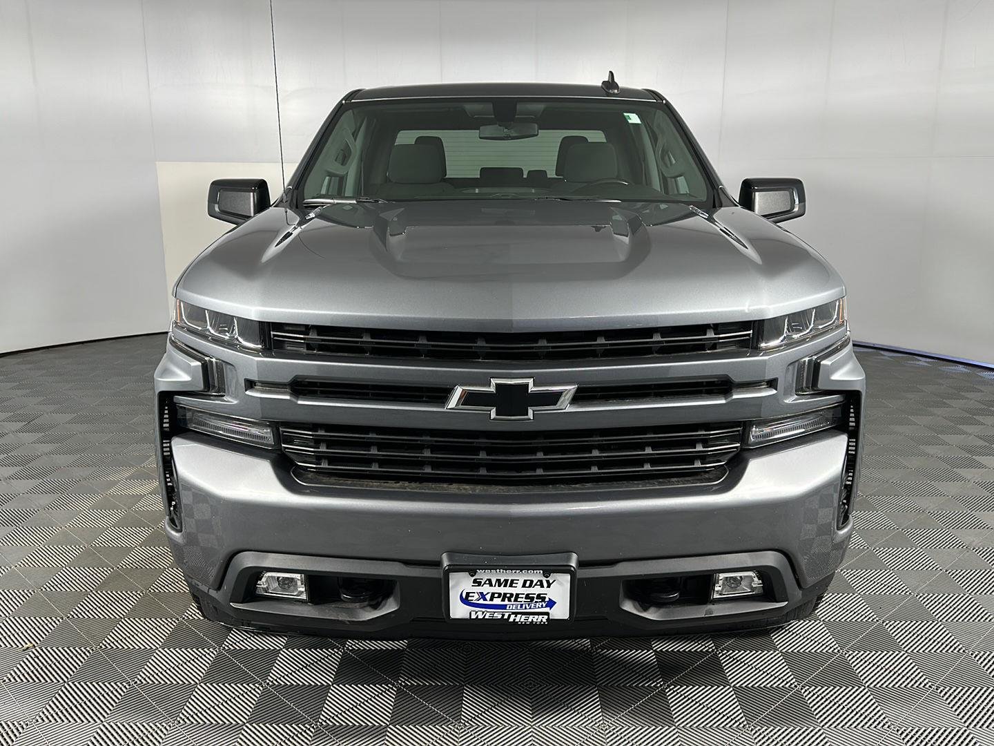 Used 2021 Steel Metallic Chevrolet RST image 8