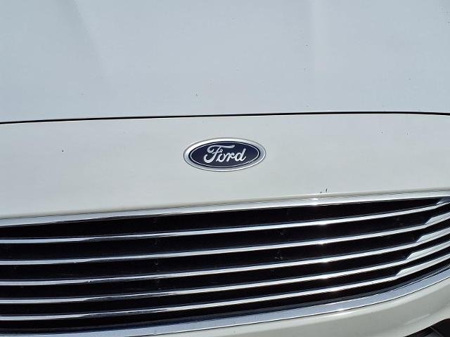 Used 2019 White Ford  image 13