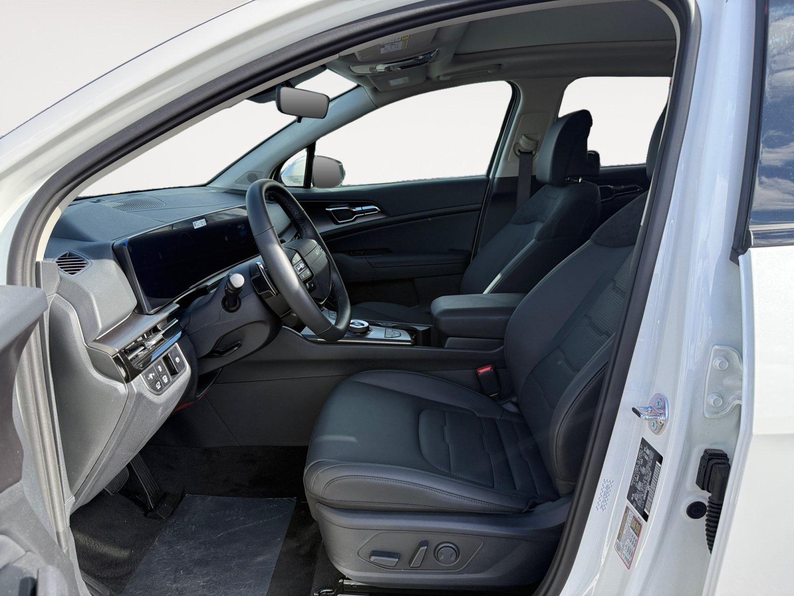 New 2027 Snow White Pearl Kia SX-Prestige image 10