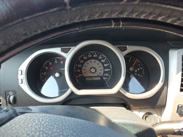 Used 2005 Black Toyota SR5 image 13