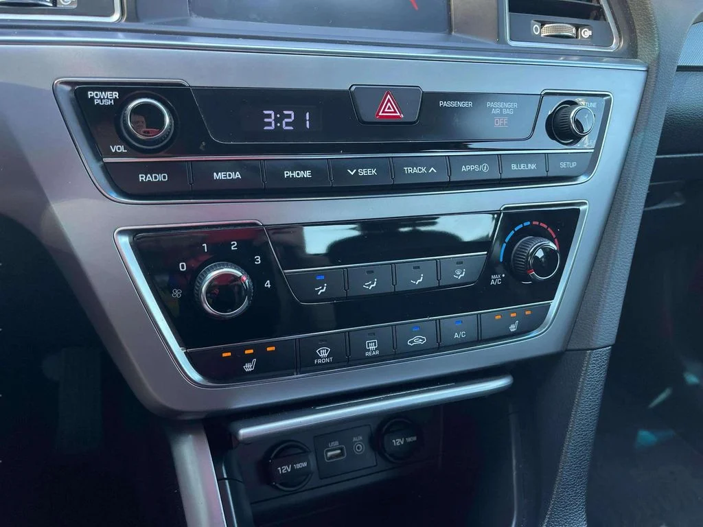 Used 2017 Phantom Black Hyundai Sport image 13