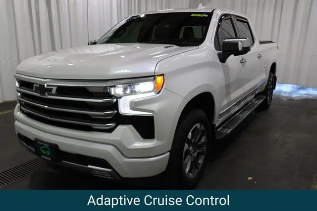 Used 2025 Pearl Chevrolet High Country image 24