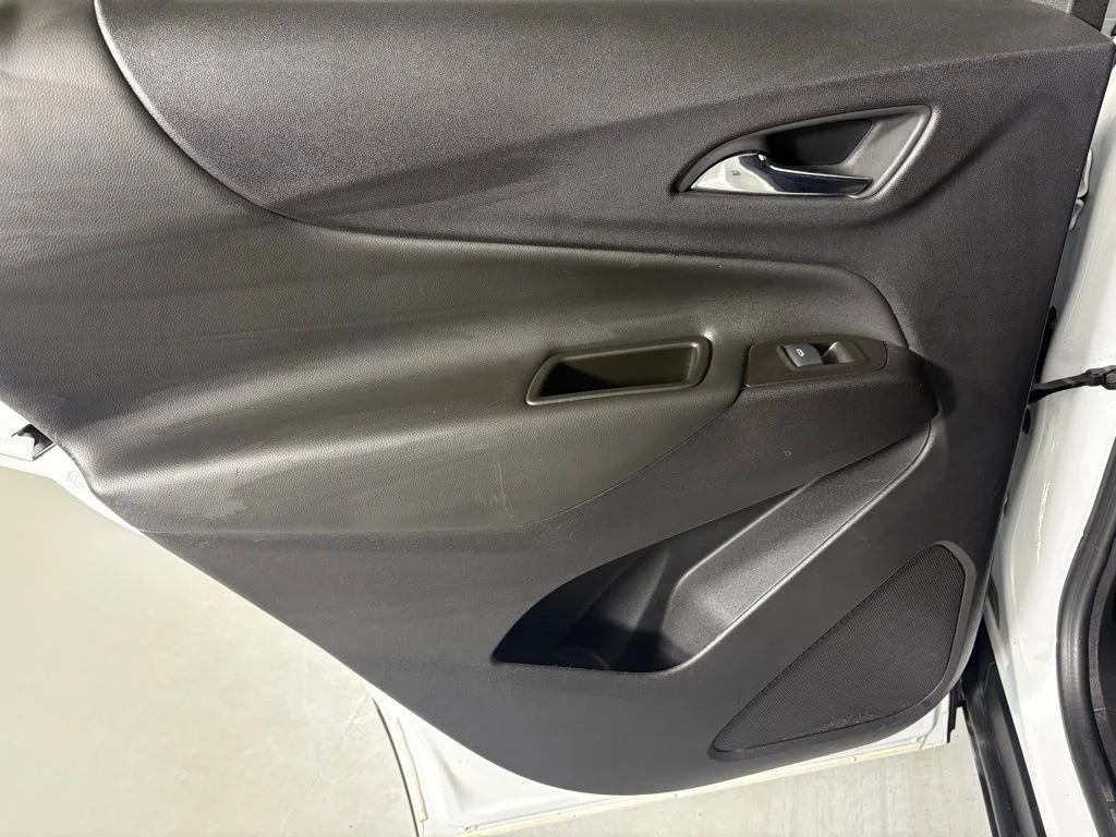 Used 2024 White Chevrolet LT image 35