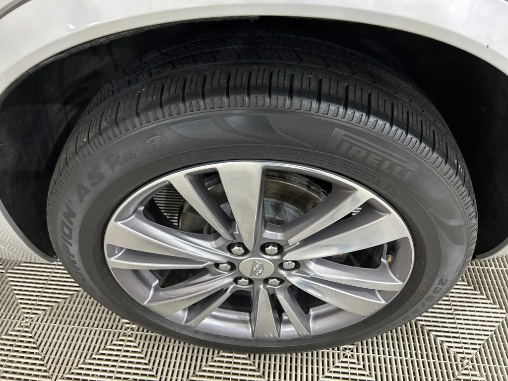 Used 2020 Silver Cadillac Premium Luxury image 10