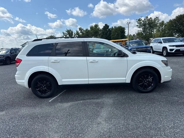 Used 2020 Vice White Dodge SE image 8