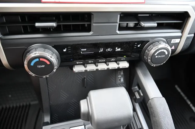 2026 Toyota Tacoma SR5 - Photo 18