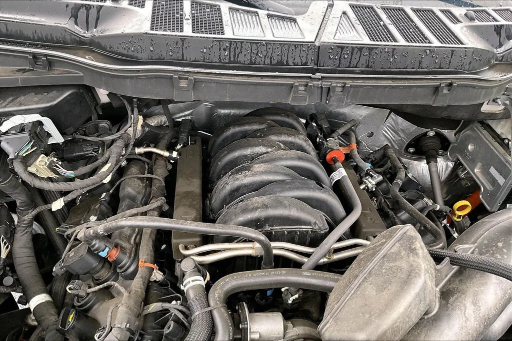Used 2023 Silver Ford XLT image 32
