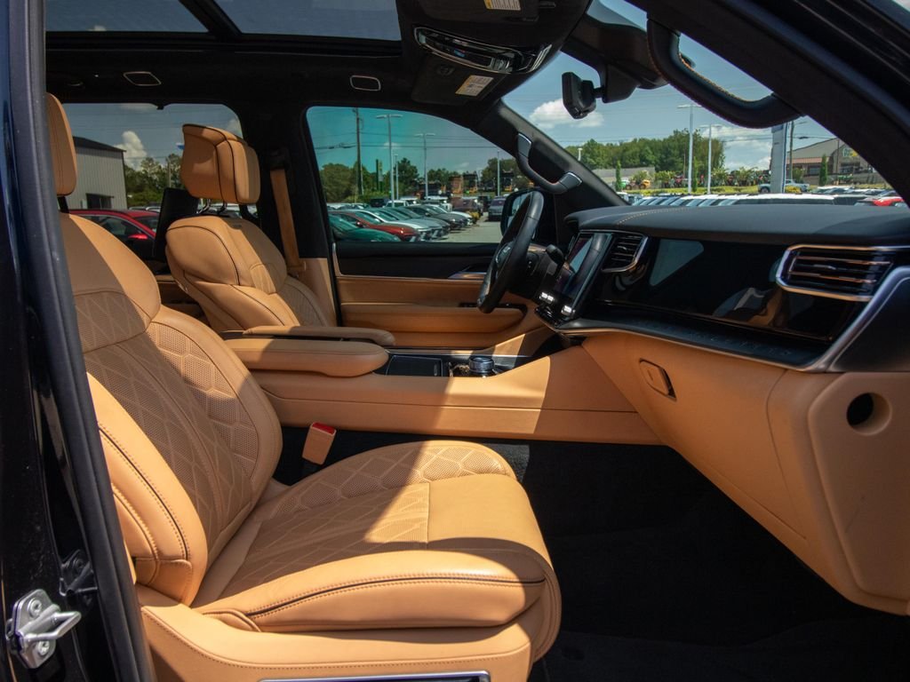 Used 2025 Black Jeep Series III image 21