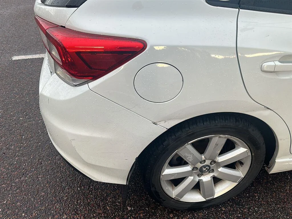 Used 2019 Crystal White Pearl Subaru Sport image 5