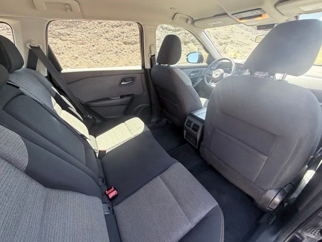 2022 Nissan Rogue SV - Photo 29