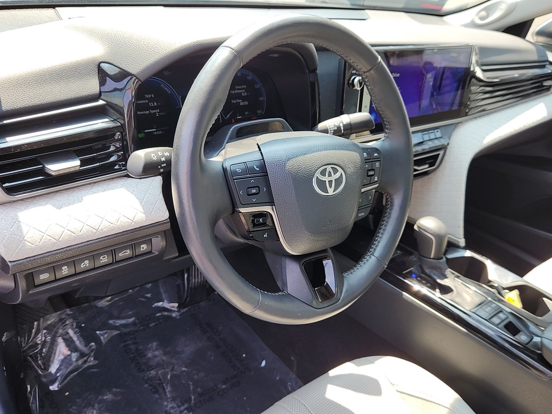 Certified Used 2025 Heavy Metal Toyota XLE image 11
