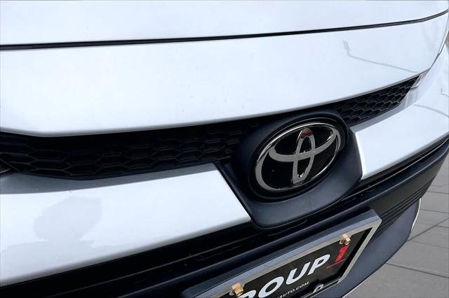 Certified Used 2025 SILVER ME. Toyota  image 28