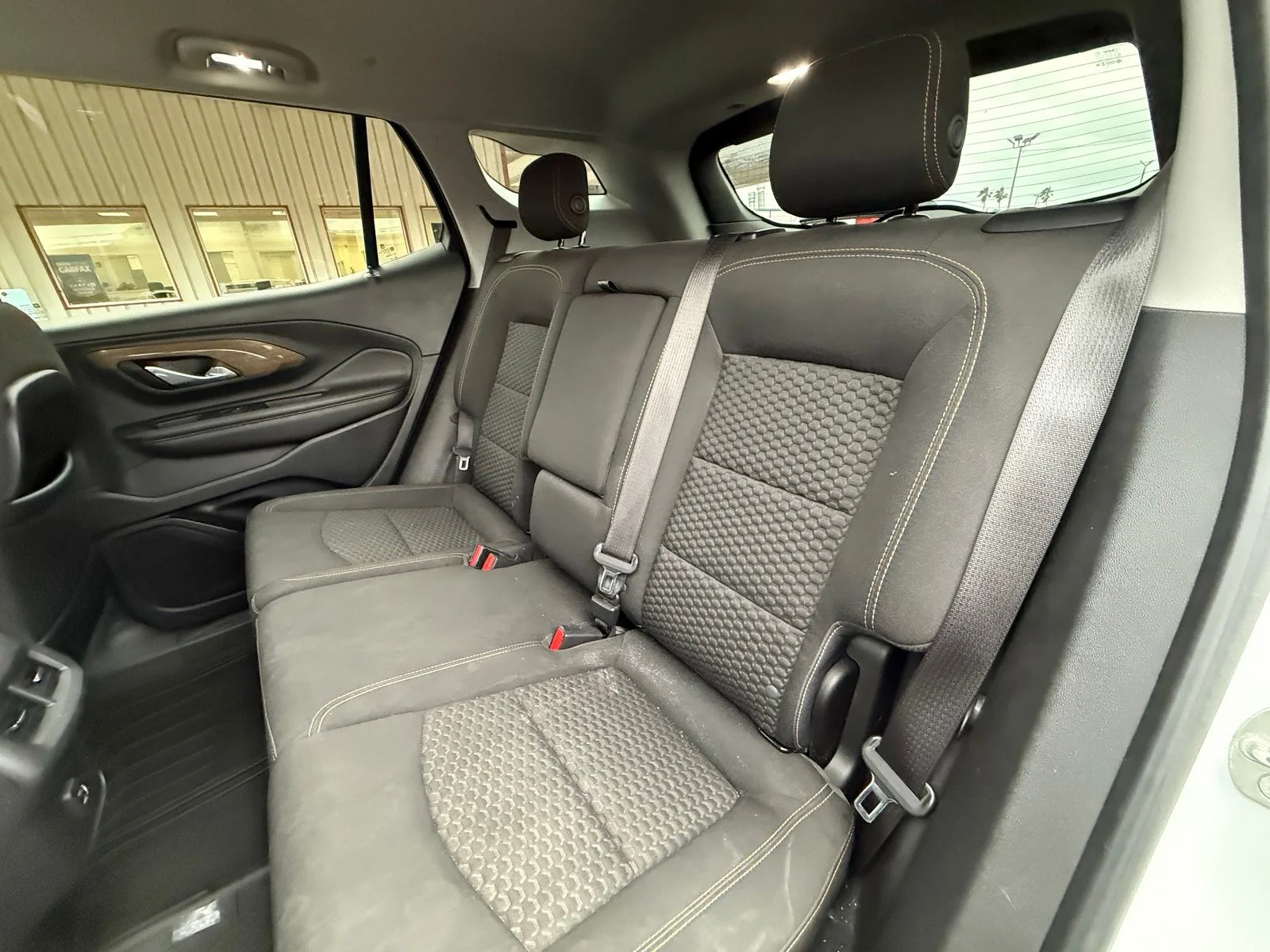 Used 2020 White GMC SLE image 13