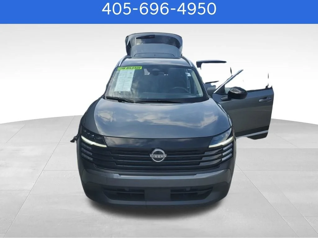 Pre-Owned 2026 Nissan Kicks SV