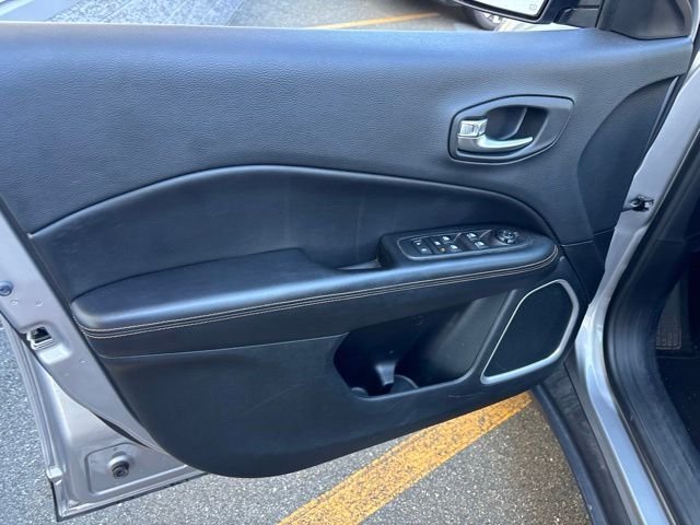 Used 2018 Silver Jeep Limited image 14