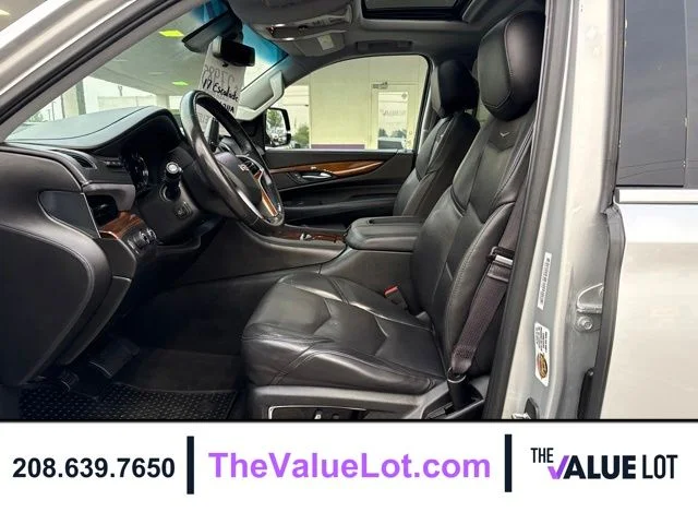 Used 2017 Silver Cadillac Luxury image 28