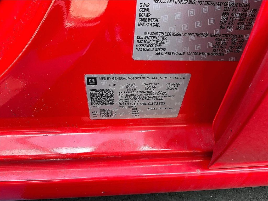 Used 2020 Red Chevrolet RST image 27