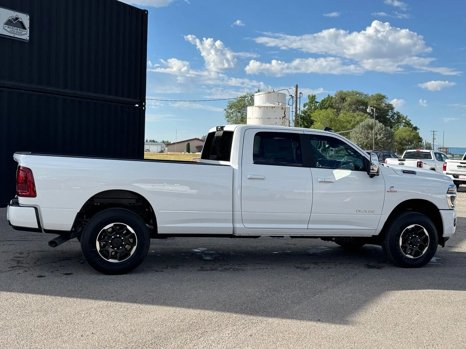 New 2026 Bright White Clear-Coat Exterior Paint RAM Laramie image 5